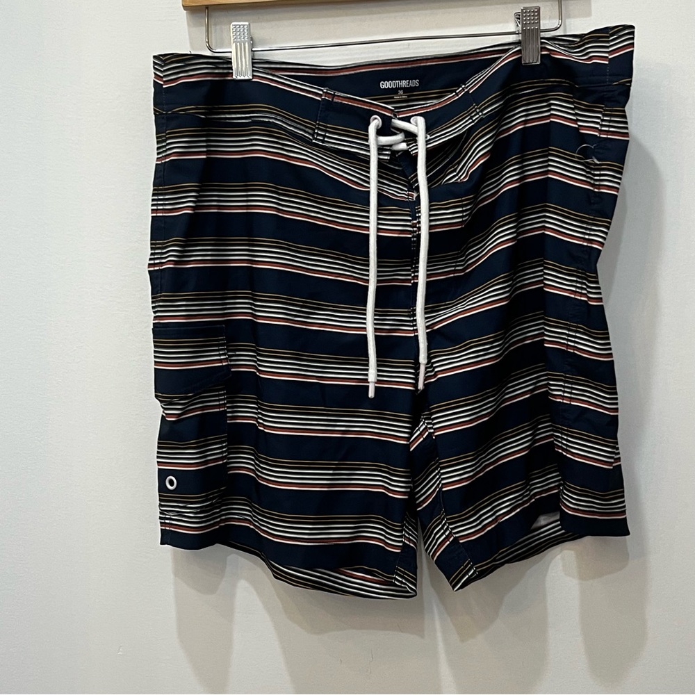 Goodthreads Men's Swim trunk Boardshort SZ 36 blue stripe